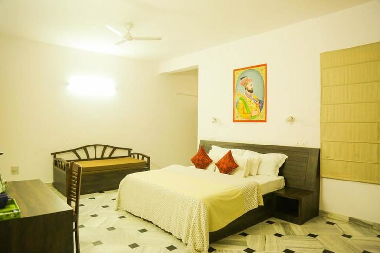 Hotel Safarnama Agra