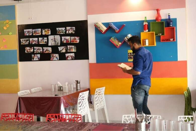 Hotel Kirti Plaza