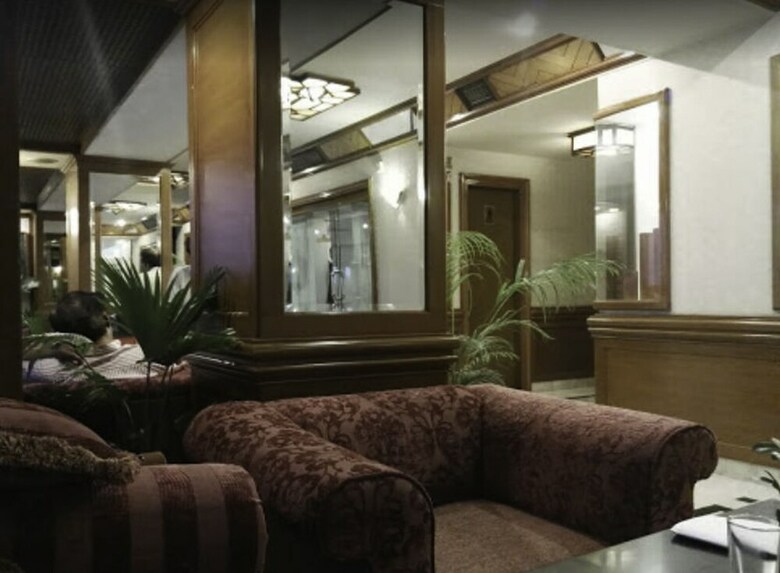 Sunfort Hotel