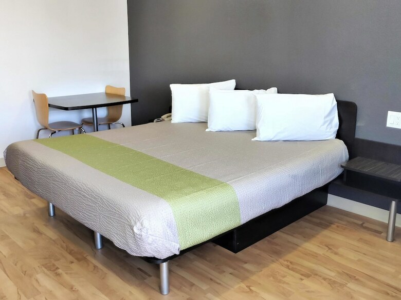 Hotel Studio 6 Fresno ? Extended Stay
