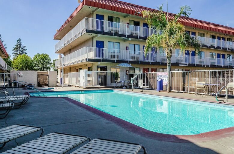 Hotel Studio 6 Fresno ? Extended Stay