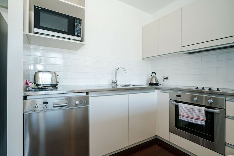 Apartamentos Waterfront Luxury With Pool & Gym