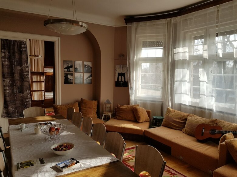 Hostal Green Garden Hostel