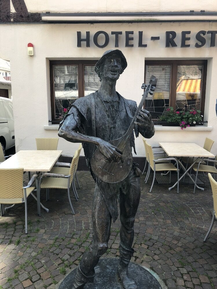 Hostal Hotel Garni Ratstube