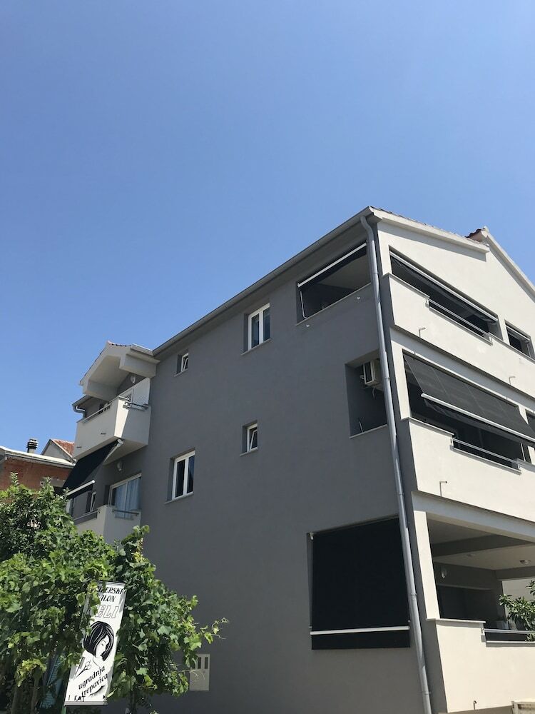 Apartments Neli