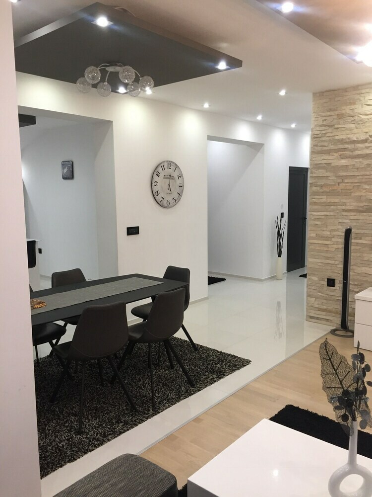 Apartments Neli