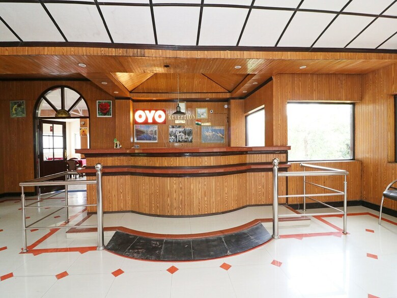 Hotel Oyo 12853 The Kings Kalandi Resort