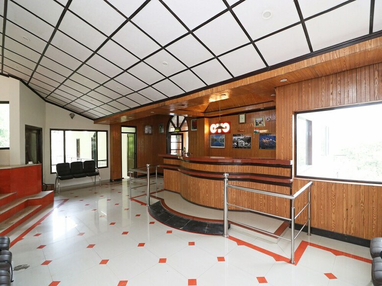 Hotel Oyo 12853 The Kings Kalandi Resort