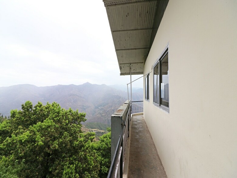 Hotel Oyo 12853 The Kings Kalandi Resort