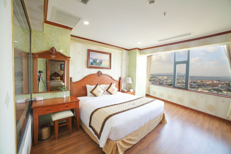 Huong Viet Hotel