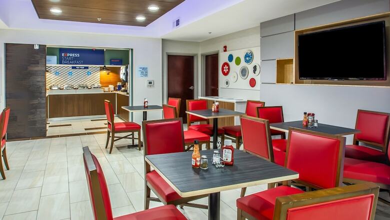Hotel Holiday Inn Express & Suites Olathe South