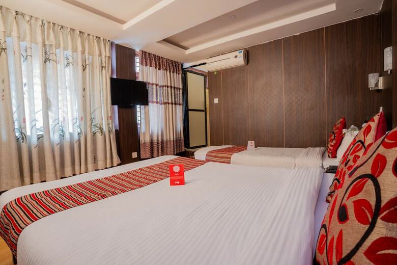 Hotel Traveler's Holiday Inn