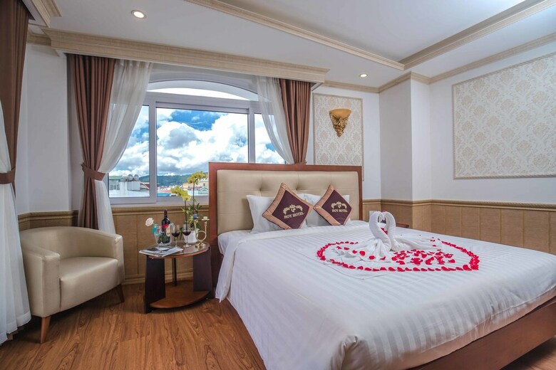Roy Dala Hotel