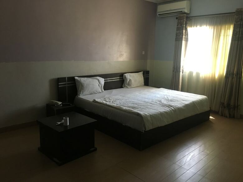 Ocean Pavillion Hotel & Suites