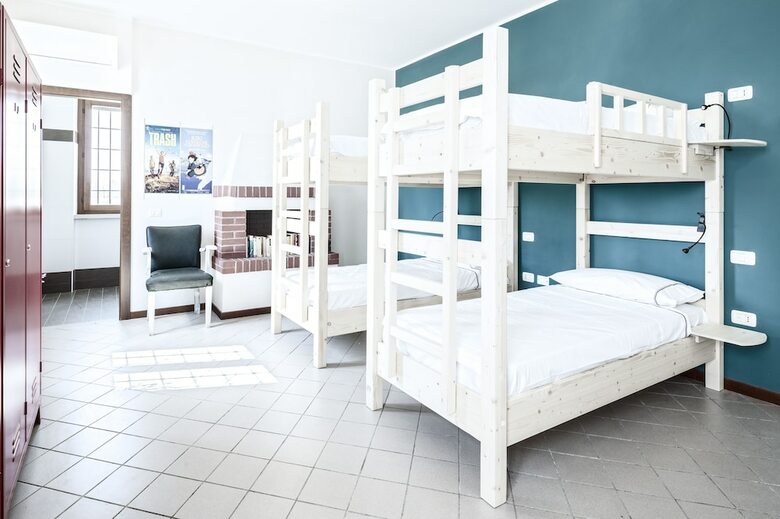 Hostal Ostello La Goliarda