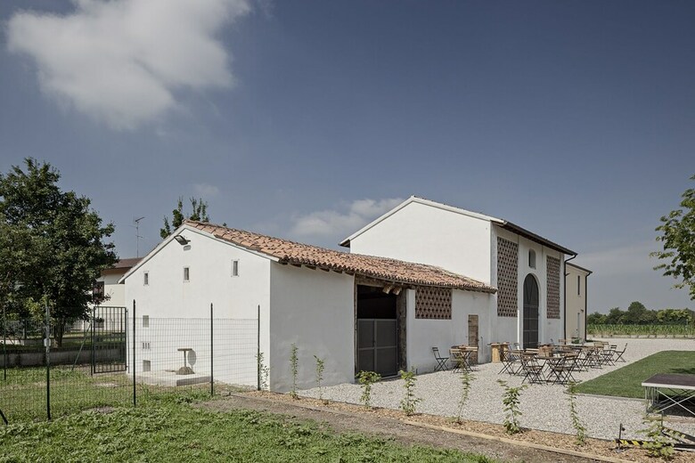 Hostal Ostello La Goliarda