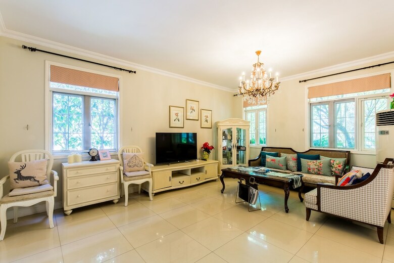 Hotel Cambridge Villa With 5 Brs