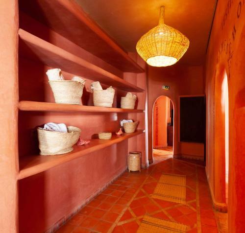 Borjs Hotel Suites & Spa