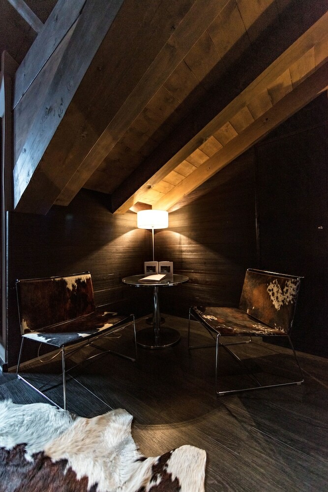 Hotel H�tel Avenue Lodge