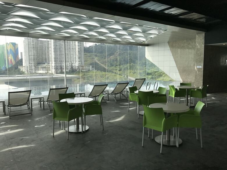 Apartamentos Sky D'mont Suites