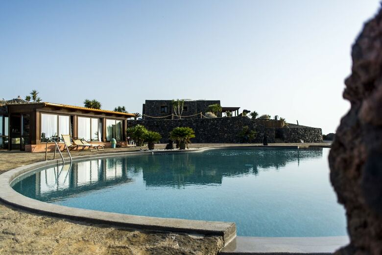 Resort Dammusi Sotto Le Stelle