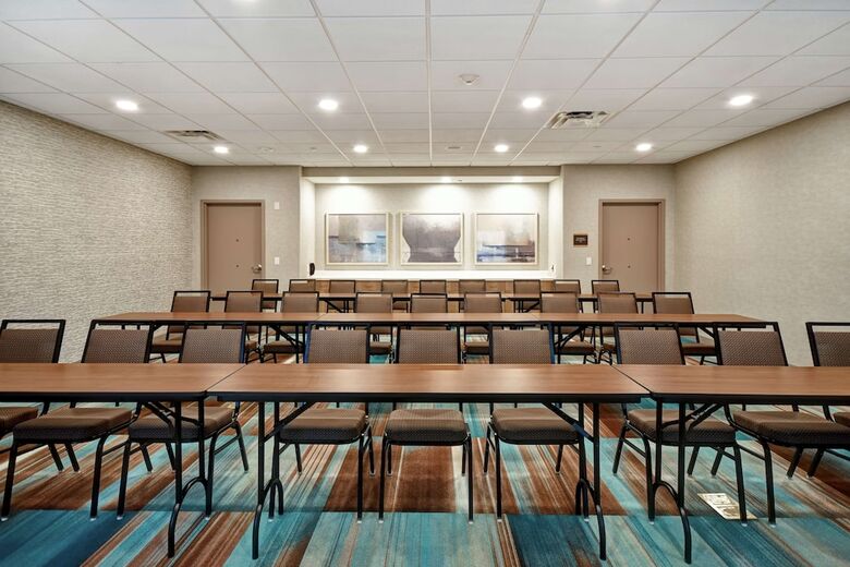 Hotel Home2 Suites By Hilton Lagrange