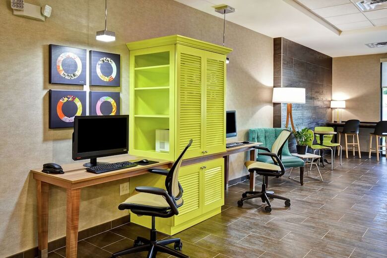 Hotel Home2 Suites By Hilton Lagrange