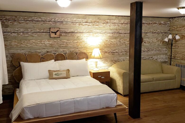 Paradise Village Hotel