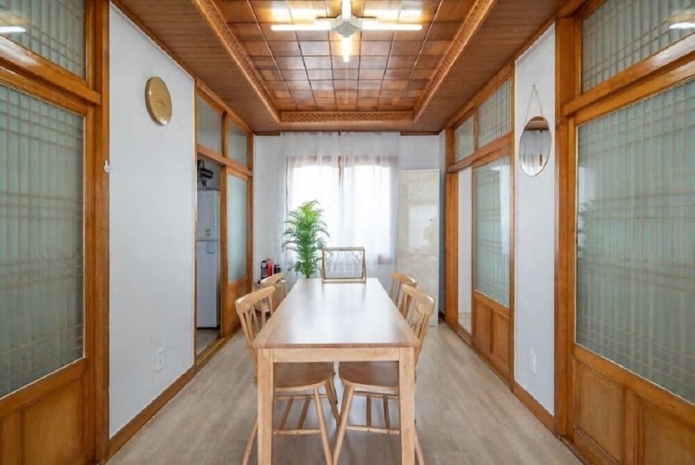 Domini's Local Style House