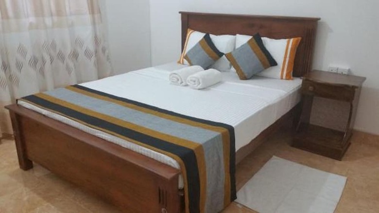Hotel Rainbow Tourist Rest