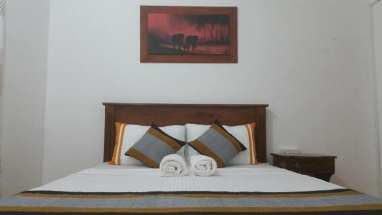 Hotel Rainbow Tourist Rest