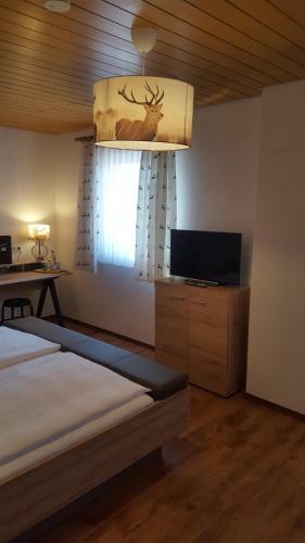 Hostal Gasthaus Zum Hirschen