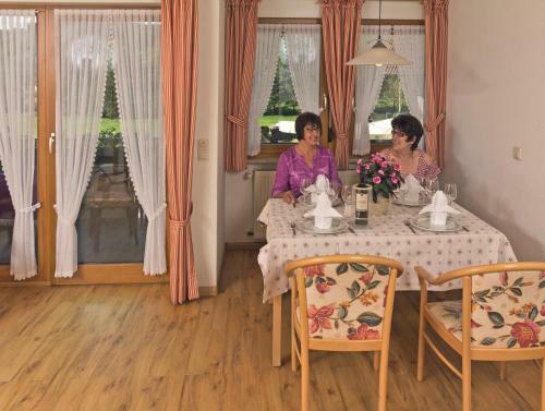 Hostal Landgasthof Adler Pelzm�hle