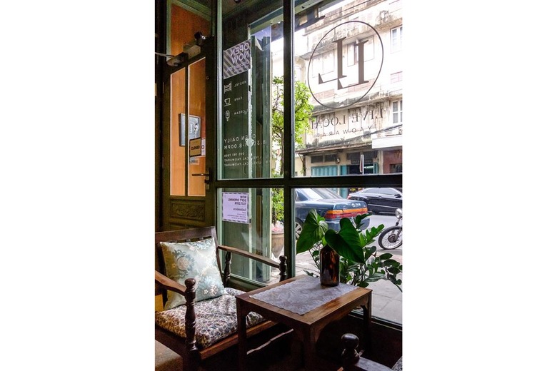 Hostal Live Local