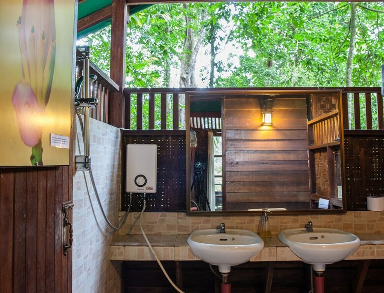 Hotel Our Jungle House