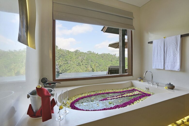 Hotel The Kayon Jungle Resort By Pramana