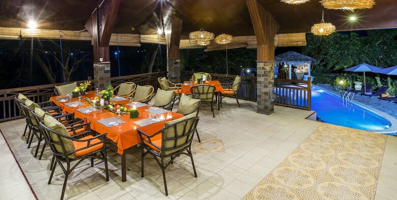 Hotel Bastianos Lembeh Dive Resort