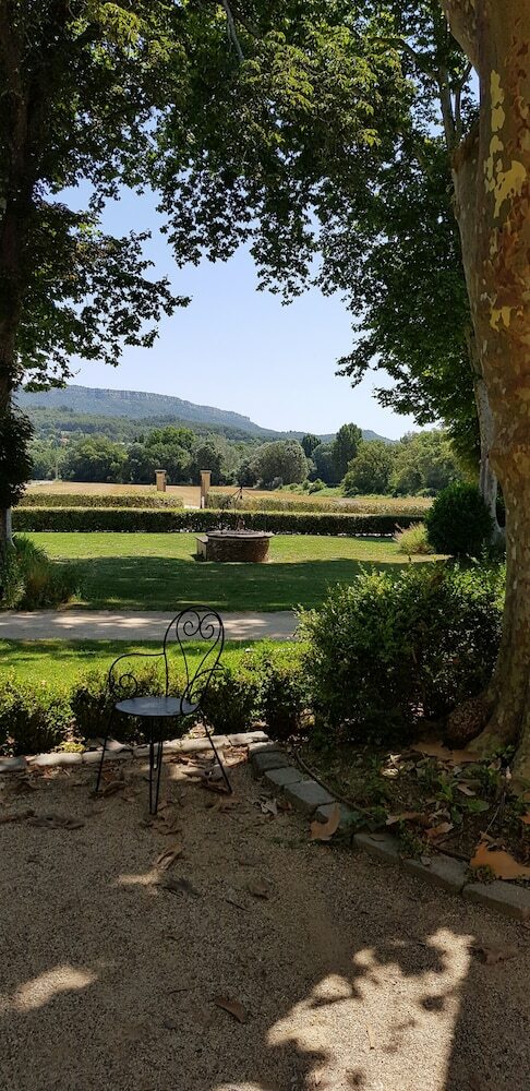 Domaine de  Valbrillant Location