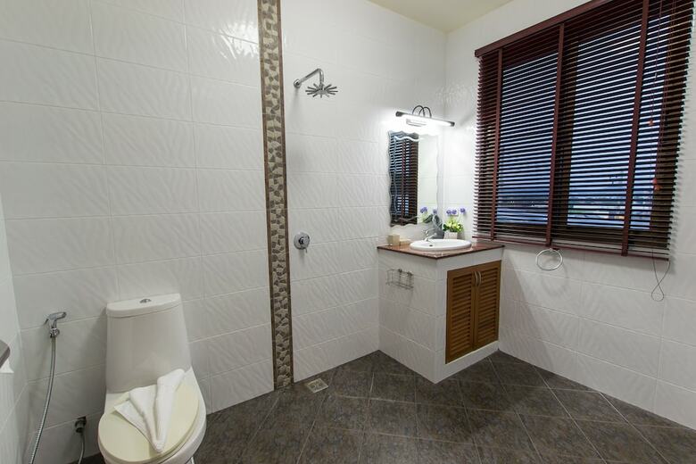 Seaview Tropical 3br Pool Villa