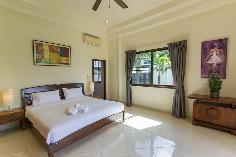 Seaview Tropical 3br Pool Villa