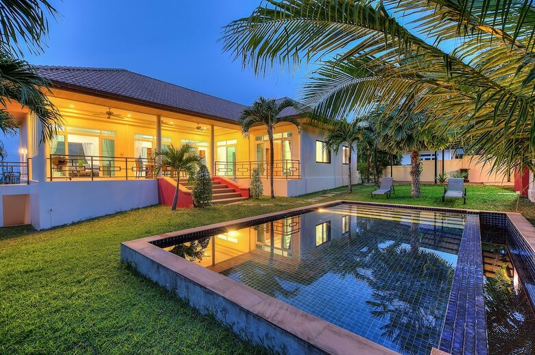 Seaview Tropical 3br Pool Villa