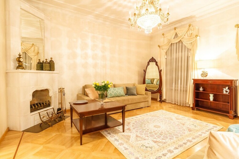 Charming Apartments Near Hermitage