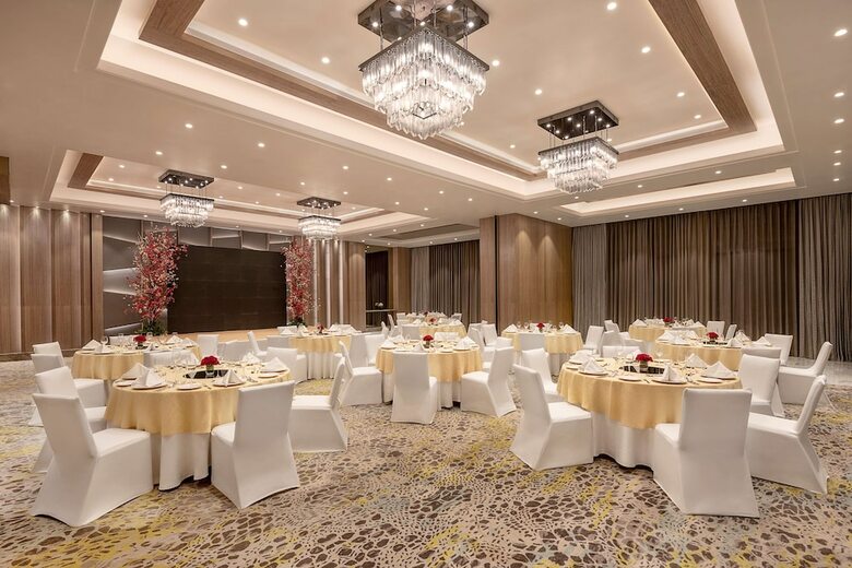 Hotel Radisson Mumbai Andheri Midc