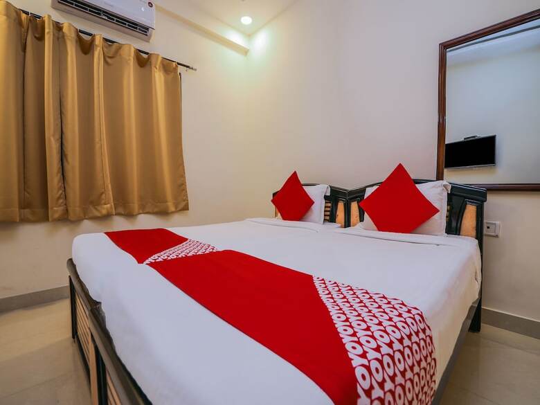 Oyo 15928 Hotel Midtown
