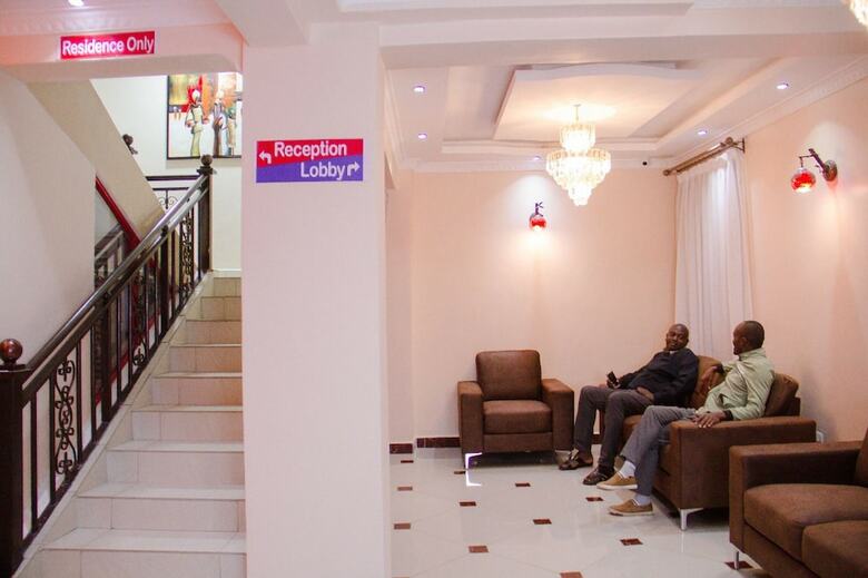 Hotel Enkeleshe