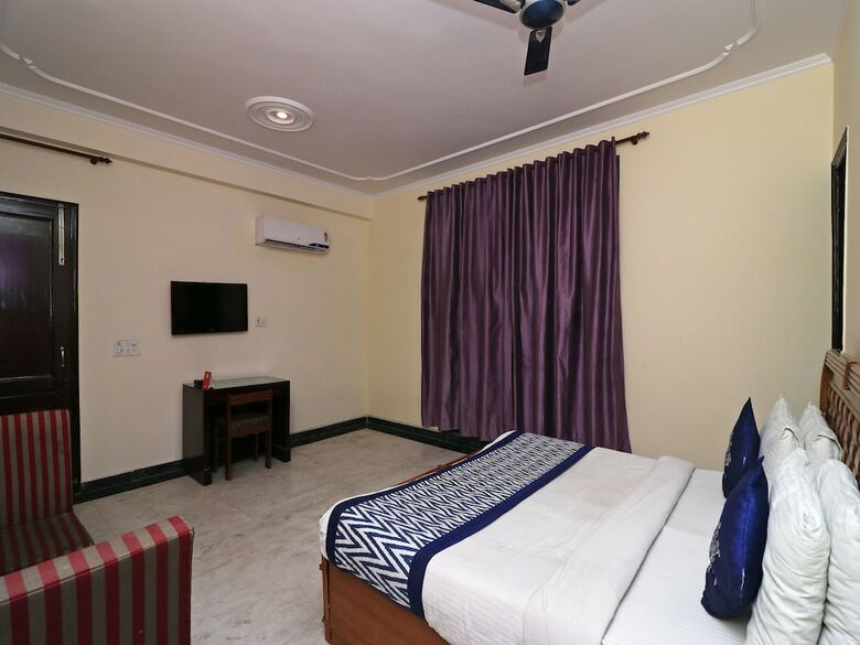 Hotel Oyo 15202 Kanny Residency