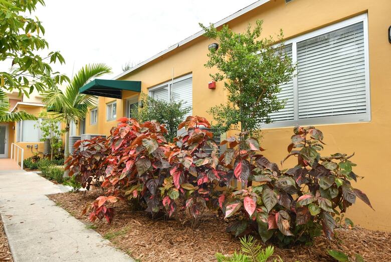 Apartamentos Sirena Suites Miami Beach