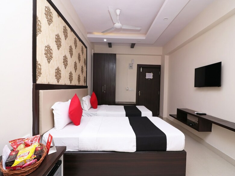 Hotel Capital O 14525 The Platinum Studio 50