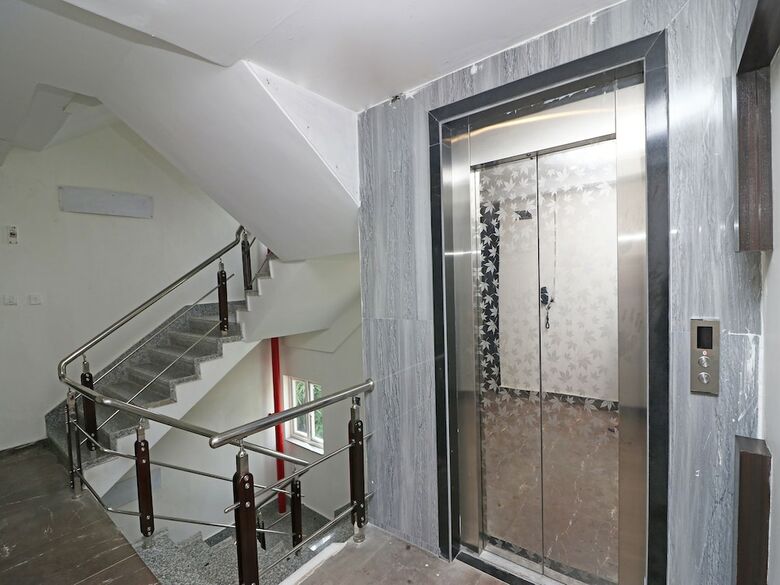 Hotel Capital O 14525 The Platinum Studio 50