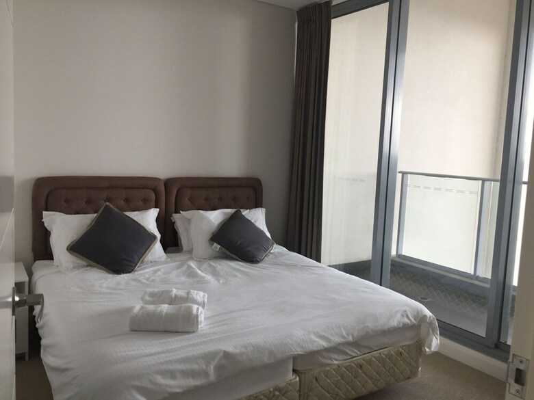 2 Bedroom High Rise Apartment